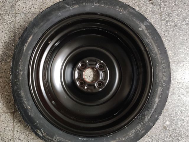 bontott SUZUKI SPLASH Pótkerék