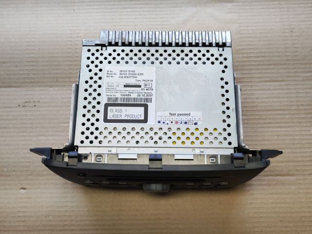 bontott SUZUKI SPLASH Rádió / CD