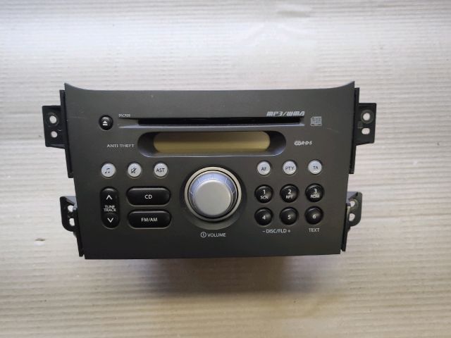 bontott SUZUKI SPLASH Rádió / CD