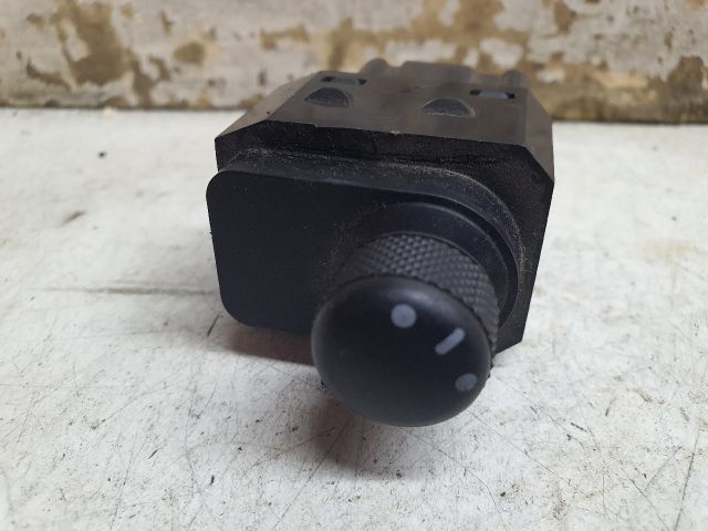 bontott SUZUKI SPLASH Tükör Kapcsoló