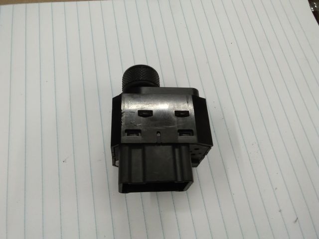 bontott SUZUKI SPLASH Tükör Kapcsoló