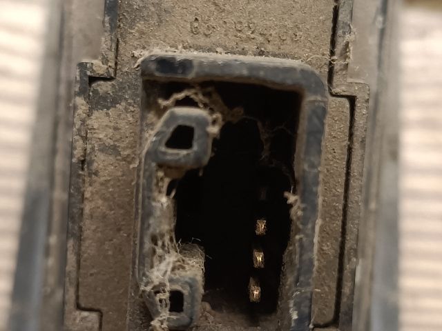 bontott SUZUKI SPLASH Vészvillogó Kapcsoló