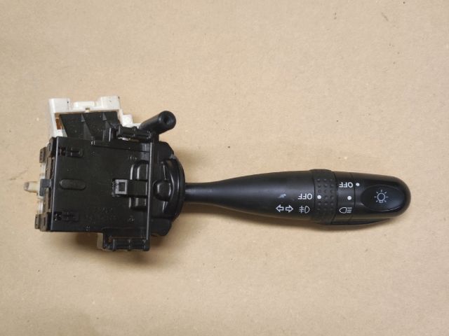 bontott SUZUKI SPLASH Világítás Kapcsoló