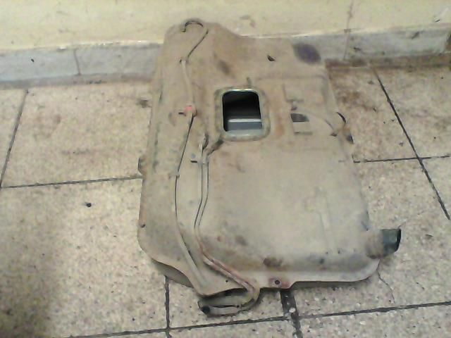 bontott SUZUKI SWIFT I Tank