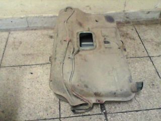 bontott SUZUKI SWIFT I Tank