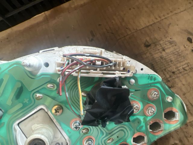 bontott SUZUKI SWIFT I Kilométeróra