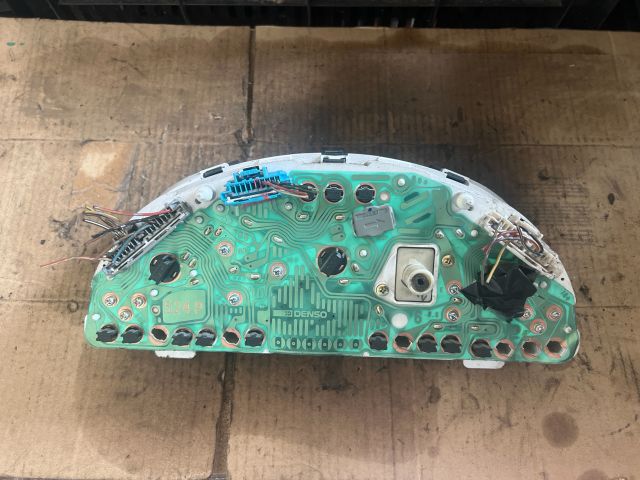 bontott SUZUKI SWIFT I Kilométeróra