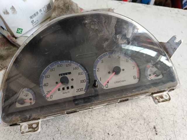 bontott SUZUKI SWIFT I Kilométeróra