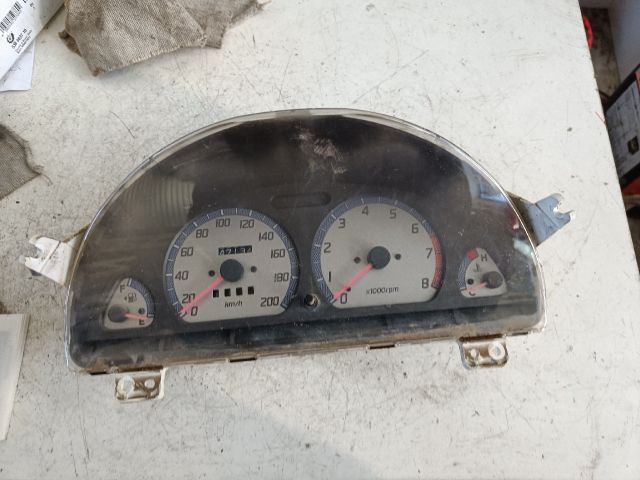 bontott SUZUKI SWIFT I Kilométeróra