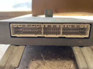 bontott SUZUKI SWIFT I Motorvezérlő