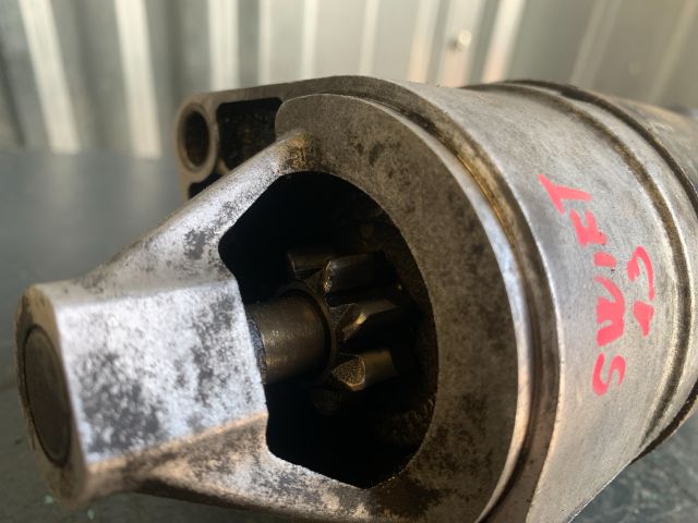 bontott SUZUKI SWIFT I Önindító