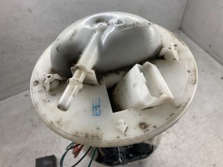 bontott SUZUKI SWIFT I Üzemanyag Szivattyú