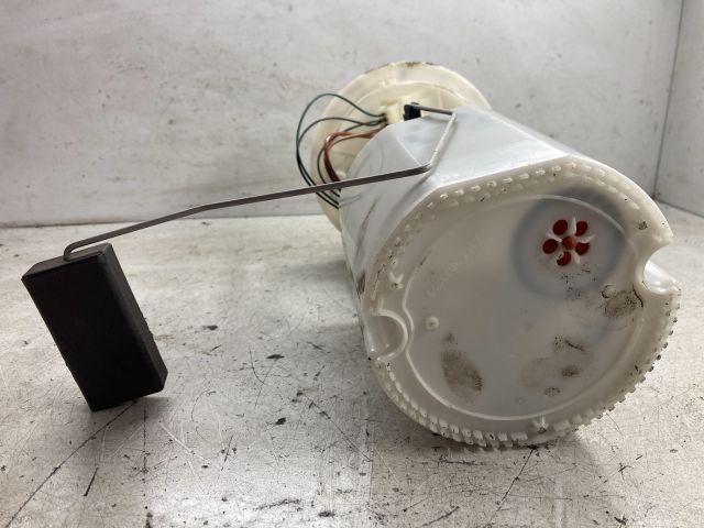 bontott SUZUKI SWIFT I Üzemanyag Szivattyú