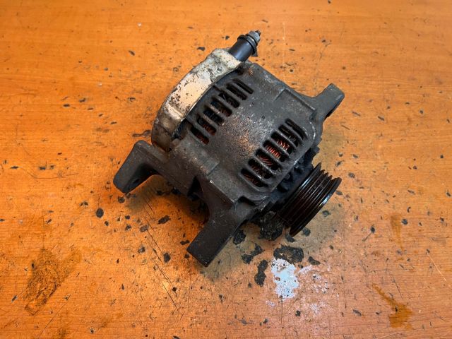 bontott SUZUKI SWIFT I Generátor