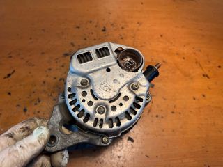 bontott SUZUKI SWIFT I Generátor