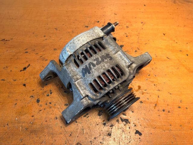 bontott SUZUKI SWIFT I Generátor