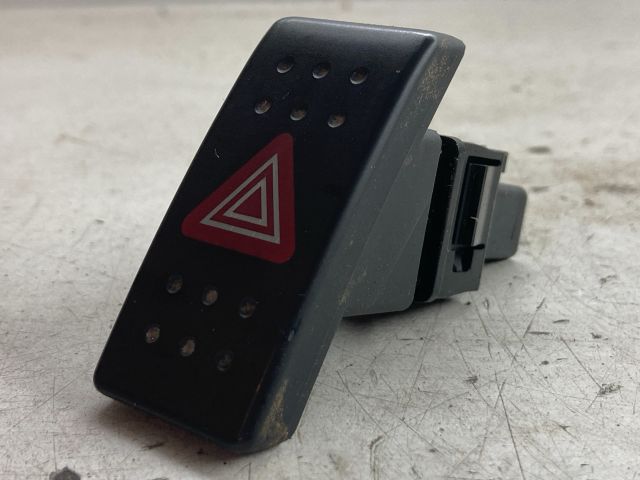 bontott SUZUKI SWIFT I Vészvillogó Kapcsoló