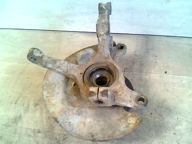 bontott SUZUKI SWIFT II Bal első Csonkállvány Kerékaggyal