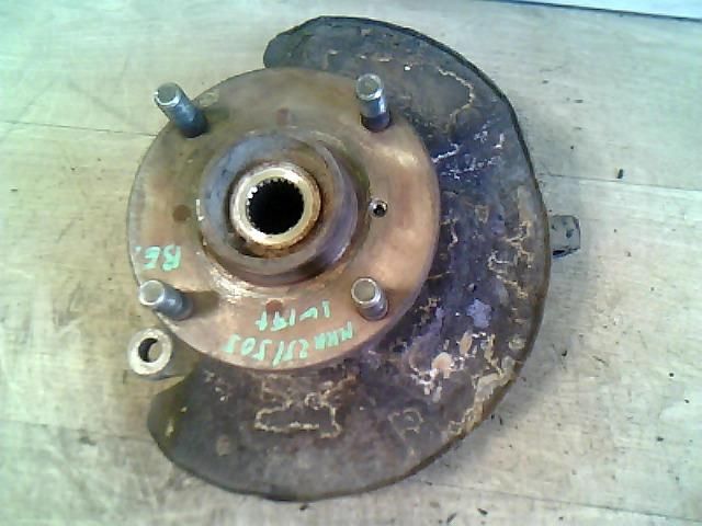 bontott SUZUKI SWIFT II Bal első Csonkállvány Kerékaggyal