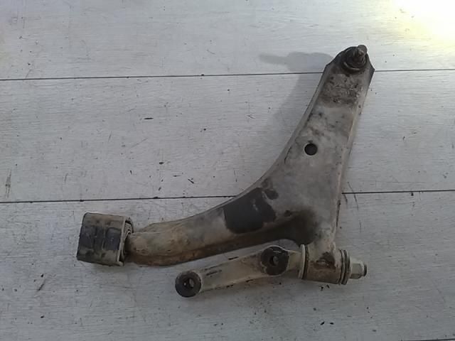 bontott SUZUKI SWIFT II Bal első Lengőkar