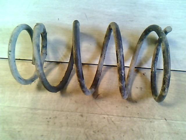 bontott SUZUKI SWIFT II Első Rugó