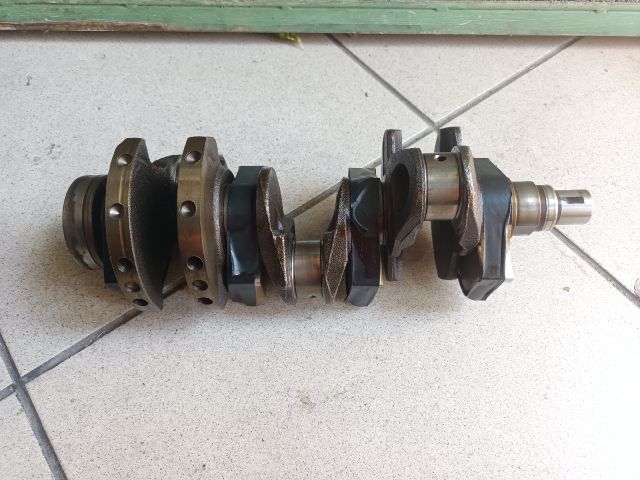 bontott SUZUKI SWIFT II Főtengely Csapágysorral