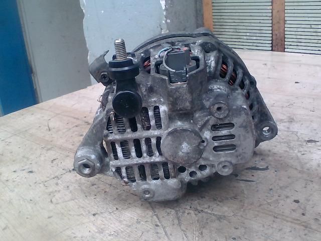 bontott SUZUKI SWIFT II Generátor