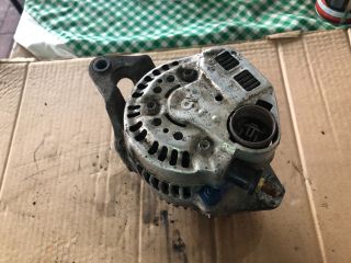 bontott SUZUKI SWIFT II Generátor