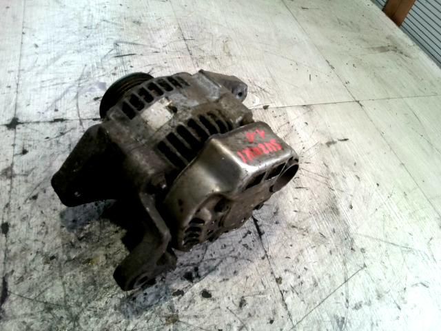 bontott SUZUKI SWIFT II Generátor