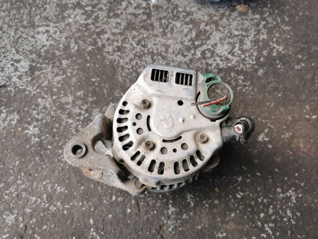 bontott SUZUKI SWIFT II Generátor