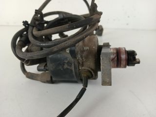 bontott SUZUKI SWIFT II Gyújtáselosztó és Gyertya Kábel