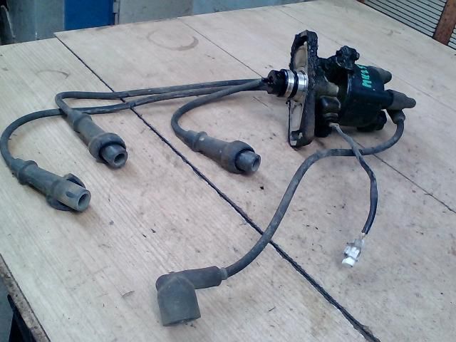 bontott SUZUKI SWIFT II Gyújtáselosztó és Gyertya Kábel