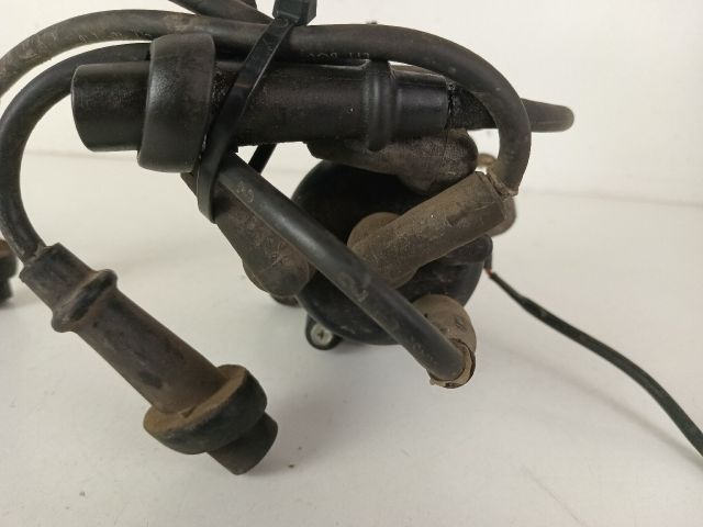 bontott SUZUKI SWIFT II Gyújtáselosztó és Gyertya Kábel