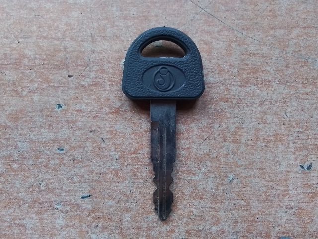 bontott SUZUKI SWIFT II Gyújtáskapcsoló