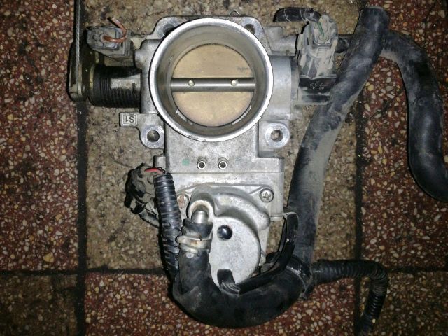 bontott SUZUKI SWIFT II Hengerfej