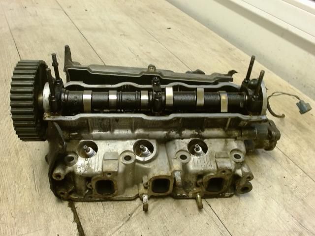 bontott SUZUKI SWIFT II Hengerfej