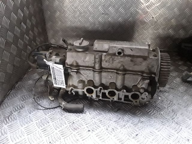 bontott SUZUKI SWIFT II Hengerfej