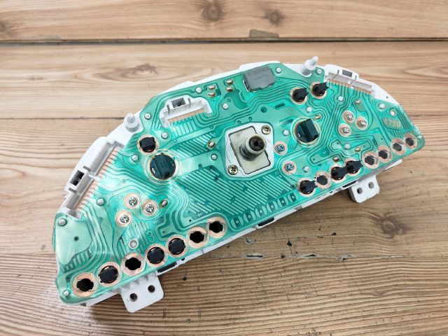 bontott SUZUKI SWIFT II Kilométeróra