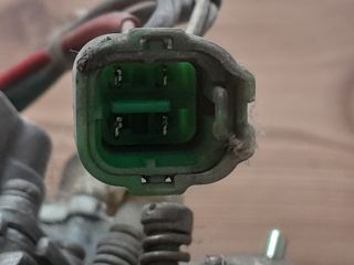 bontott SUZUKI SWIFT II Központi Injektor