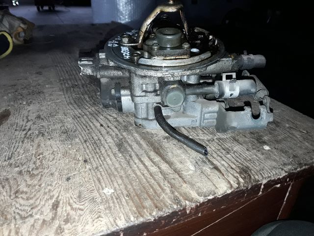 bontott SUZUKI SWIFT II Központi Injektor