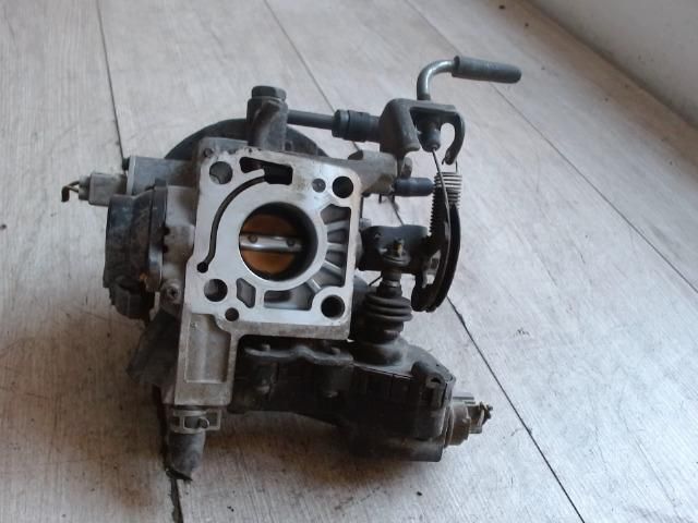 bontott SUZUKI SWIFT II Központi Injektor