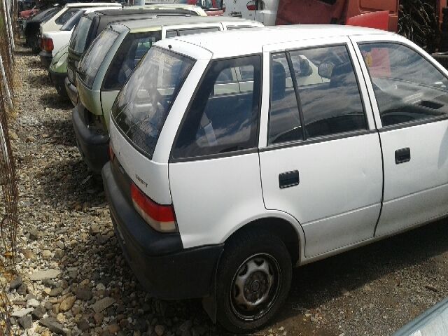 bontott SUZUKI SWIFT II Légbeömlő Cső