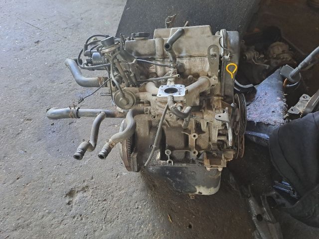 bontott SUZUKI SWIFT II Motor (Fűzött blokk hengerfejjel)