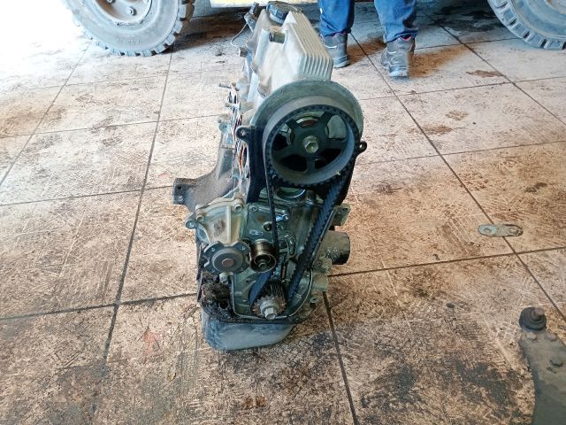 bontott SUZUKI SWIFT II Motor (Fűzött blokk hengerfejjel)