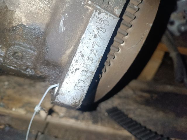 bontott SUZUKI SWIFT II Motor (Fűzött blokk hengerfejjel)