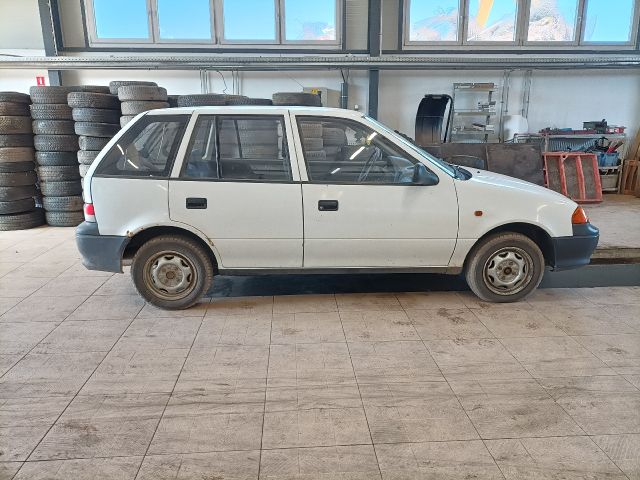 bontott SUZUKI SWIFT II Motor Tartó Bak Bal