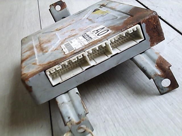 bontott SUZUKI SWIFT II Motorvezérlő