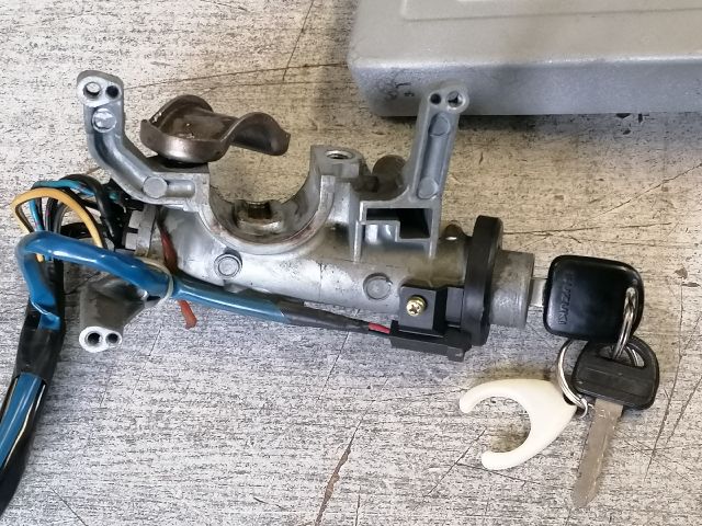 bontott SUZUKI SWIFT II Motorvezérlő