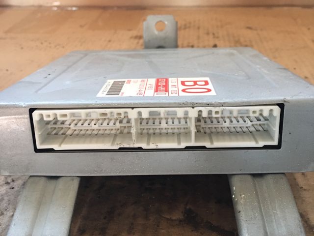 bontott SUZUKI SWIFT II Motorvezérlő