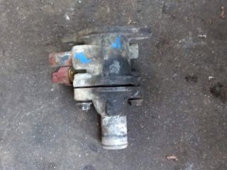 bontott SUZUKI SWIFT II Termosztátház